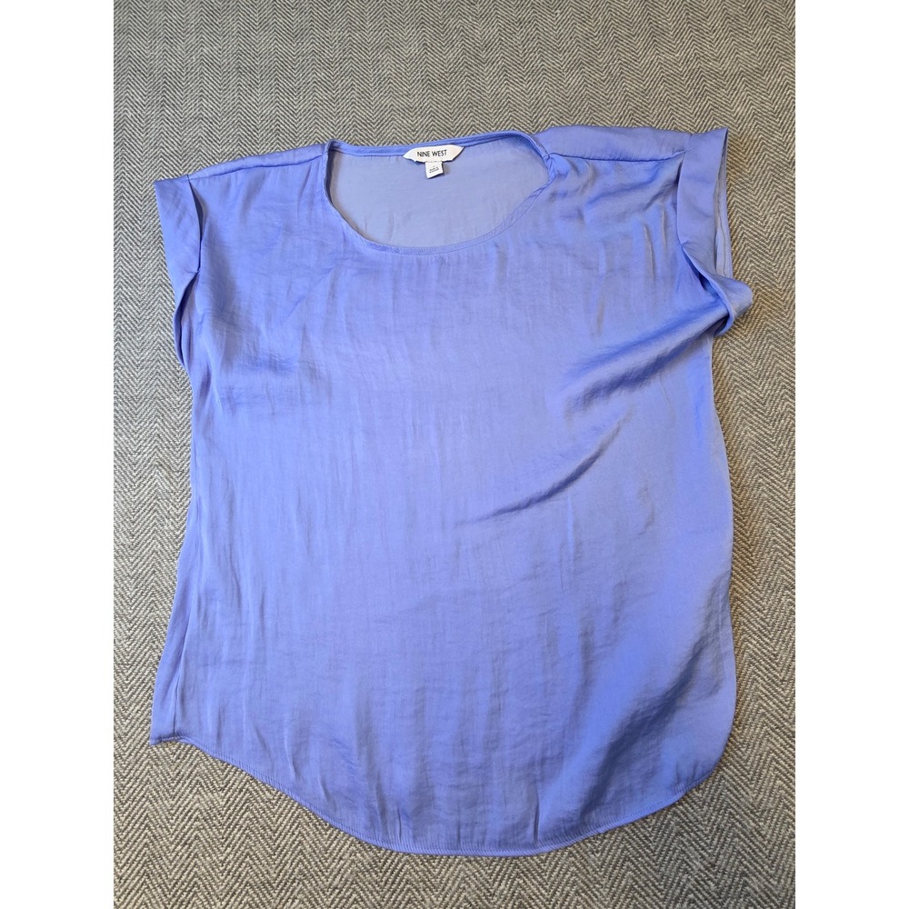 Nine West blouse Top Women Small Blue Periwinkle Relaxed Fit Cuffed Short Sleeve
